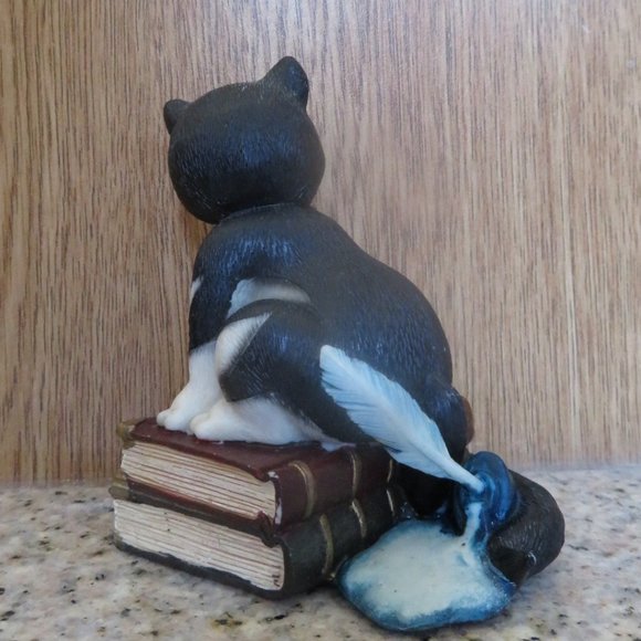 *Vintage* Resin CAT on Books with Spilled Ink Figurine (F44) - Picture 3 of 7